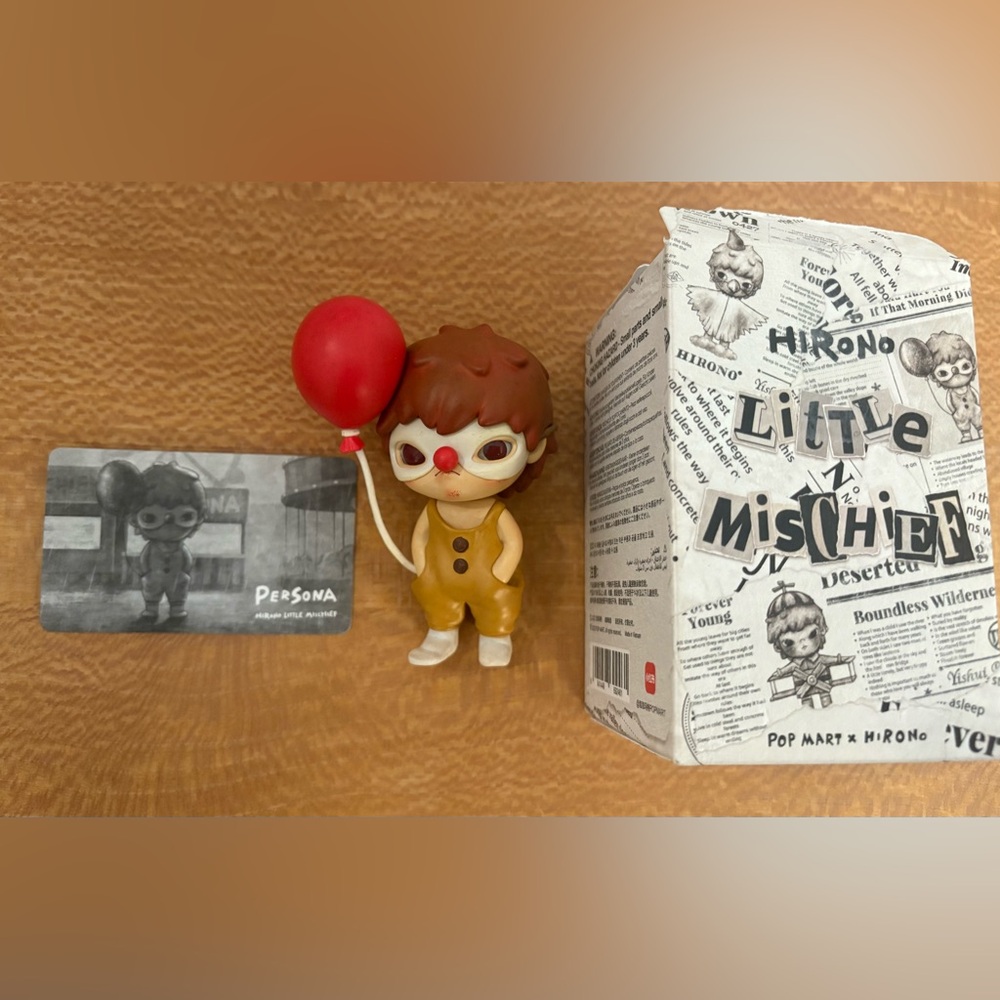 Hirono•Persona• Clown with Red Balloon • Little Mischief Series - Picture 2 of 5